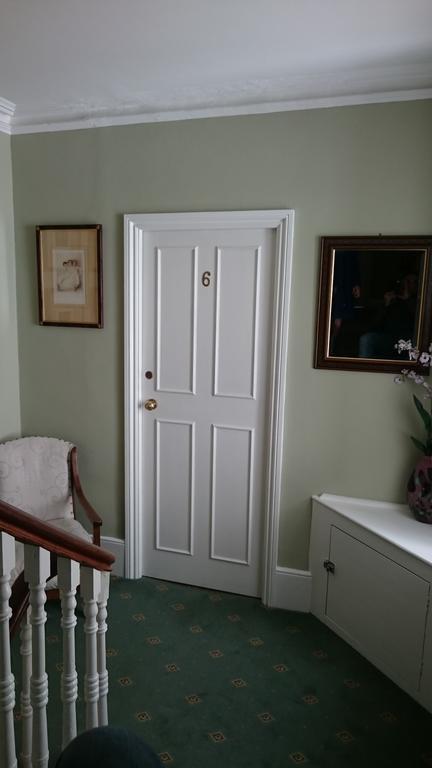 17 Wilmington Square Bed & Breakfast Eastbourne Bagian luar foto