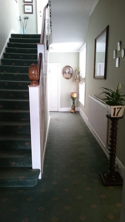 17 Wilmington Square Bed & Breakfast Eastbourne Bagian luar foto