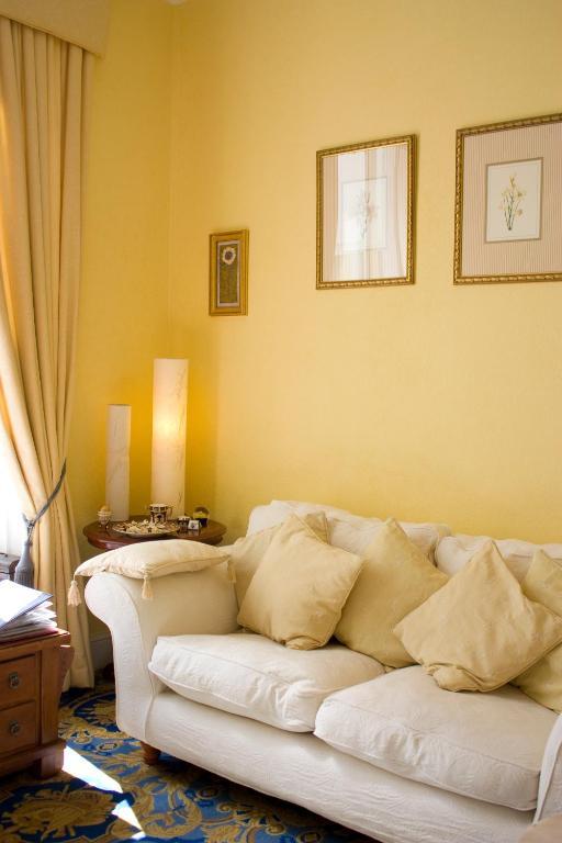 17 Wilmington Square Bed & Breakfast Eastbourne Bagian luar foto