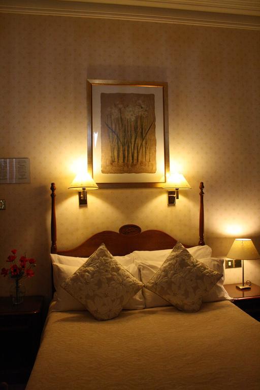 17 Wilmington Square Bed & Breakfast Eastbourne Bagian luar foto