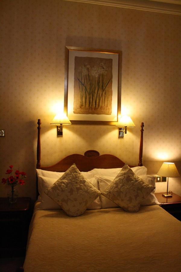 17 Wilmington Square Bed & Breakfast Eastbourne Bagian luar foto